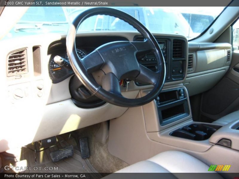 Sandalwood Metallic / Neutral/Shale 2003 GMC Yukon SLT