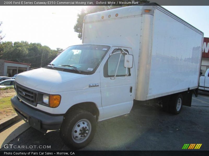 Oxford White / Medium Flint 2006 Ford E Series Cutaway E350 Commercial Moving Van