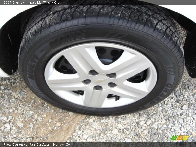 White / Gray 2007 Chevrolet Impala LS