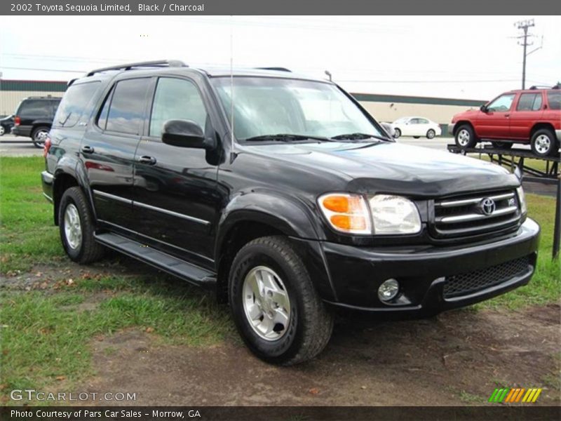 Front 3/4 View of 2002 Sequoia Limited