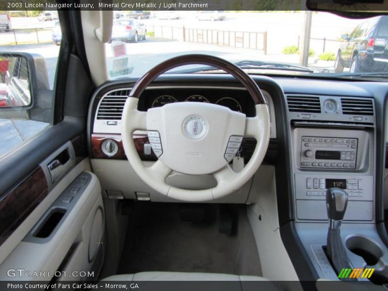 Mineral Grey Metallic / Light Parchment 2003 Lincoln Navigator Luxury