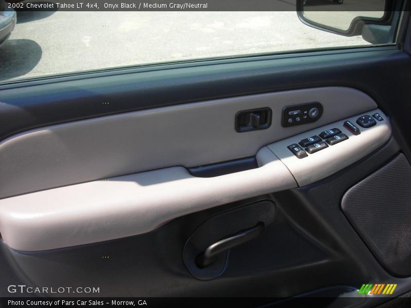 Onyx Black / Medium Gray/Neutral 2002 Chevrolet Tahoe LT 4x4