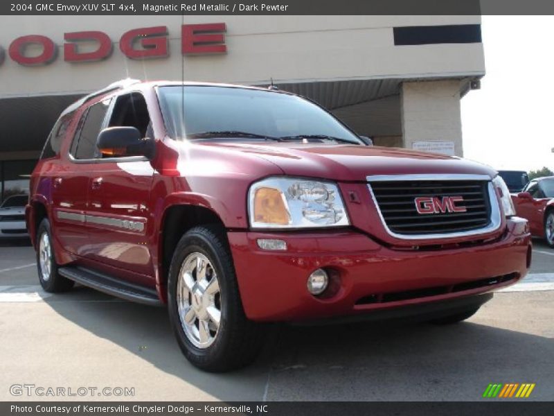 Front 3/4 View of 2004 Envoy XUV SLT 4x4