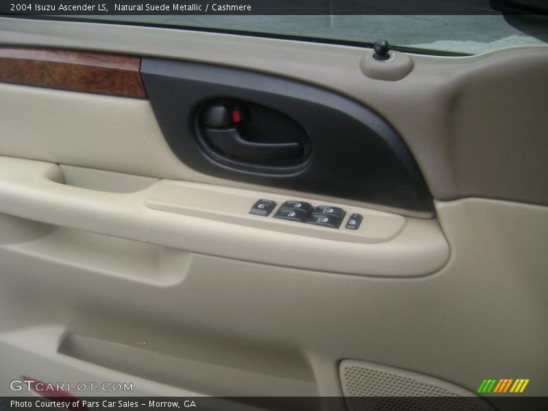 Natural Suede Metallic / Cashmere 2004 Isuzu Ascender LS