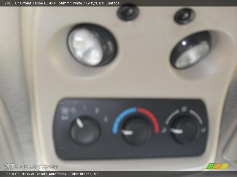Summit White / Gray/Dark Charcoal 2005 Chevrolet Tahoe LS 4x4
