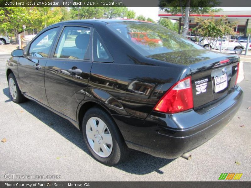 Pitch Black / Dark Flint/Light Flint 2006 Ford Focus ZX4 S Sedan