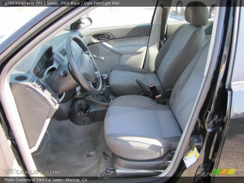 Pitch Black / Dark Flint/Light Flint 2006 Ford Focus ZX4 S Sedan