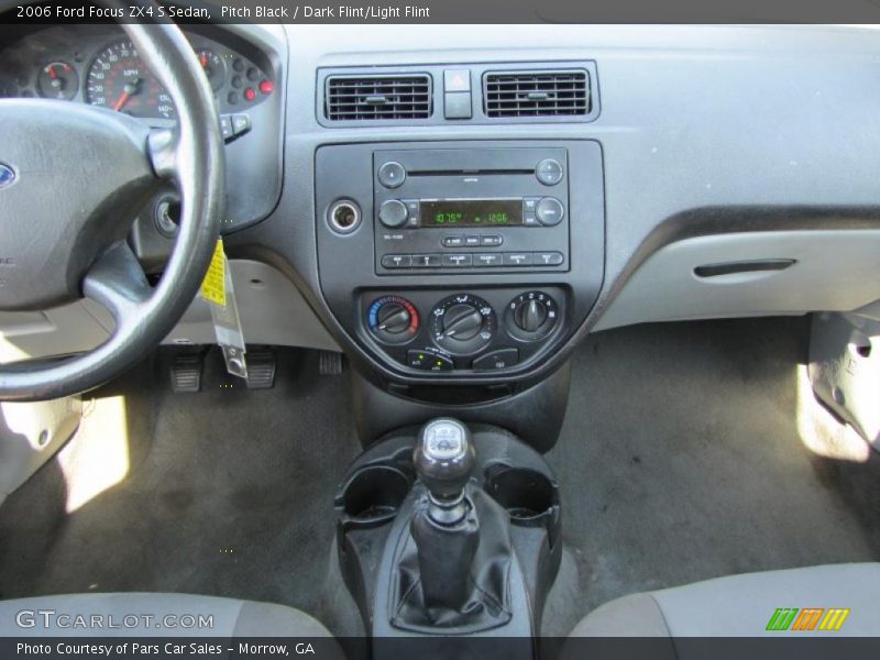 Pitch Black / Dark Flint/Light Flint 2006 Ford Focus ZX4 S Sedan