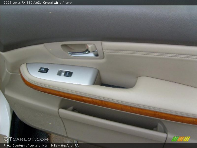 Crystal White / Ivory 2005 Lexus RX 330 AWD