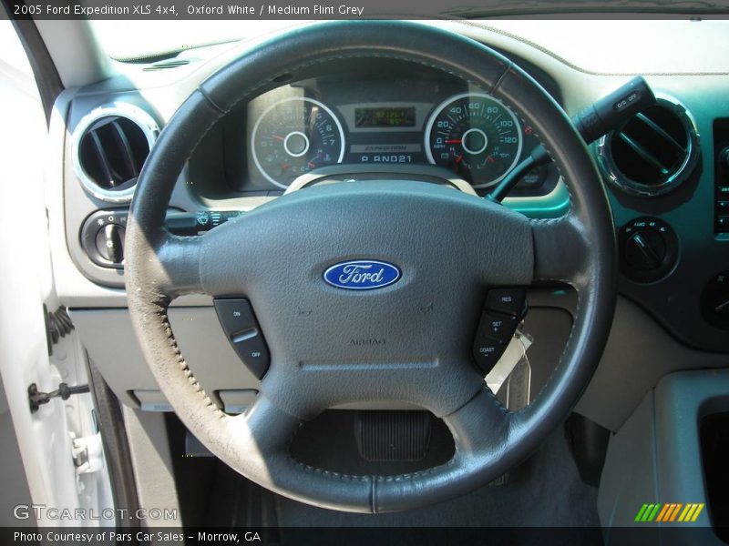  2005 Expedition XLS 4x4 Steering Wheel