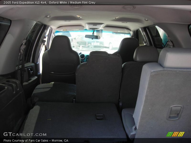 Oxford White / Medium Flint Grey 2005 Ford Expedition XLS 4x4