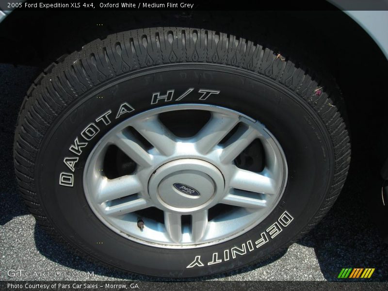  2005 Expedition XLS 4x4 Wheel