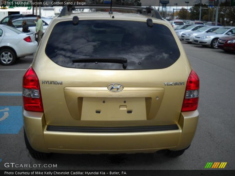 Golden Sand / Beige 2005 Hyundai Tucson GL
