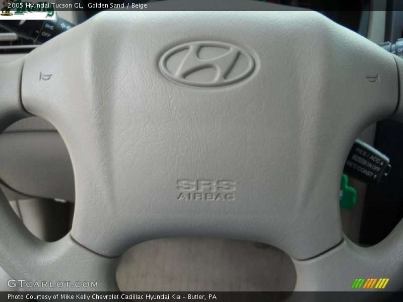 Golden Sand / Beige 2005 Hyundai Tucson GL
