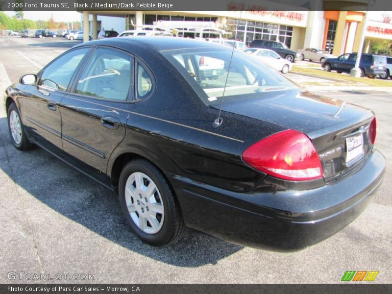 Black / Medium/Dark Pebble Beige 2006 Ford Taurus SE
