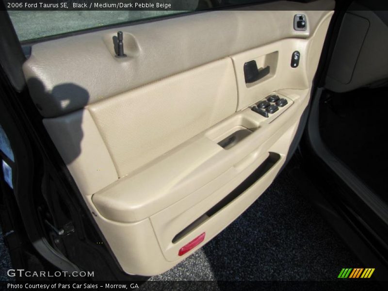 Black / Medium/Dark Pebble Beige 2006 Ford Taurus SE