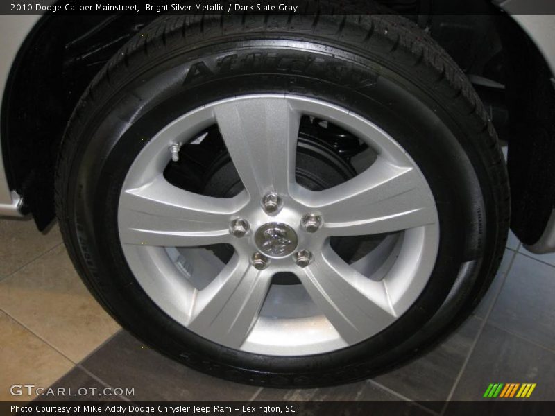Bright Silver Metallic / Dark Slate Gray 2010 Dodge Caliber Mainstreet