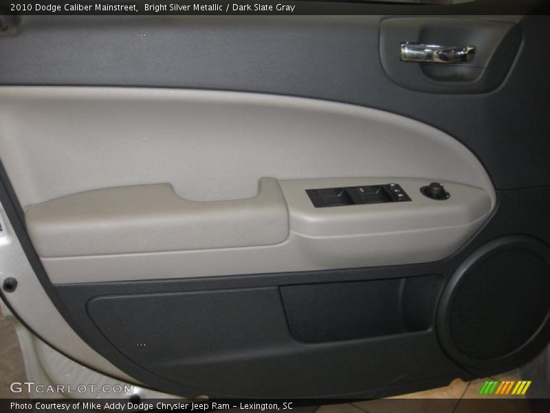 Bright Silver Metallic / Dark Slate Gray 2010 Dodge Caliber Mainstreet