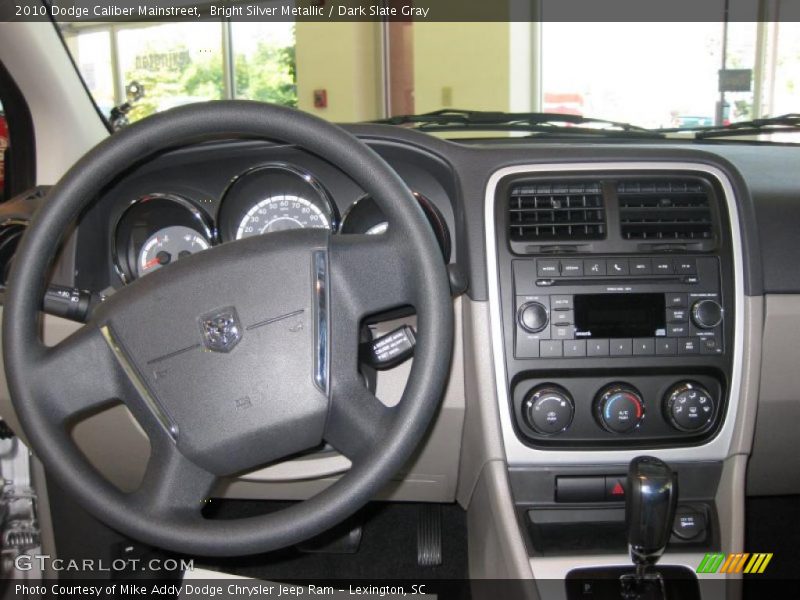 Bright Silver Metallic / Dark Slate Gray 2010 Dodge Caliber Mainstreet