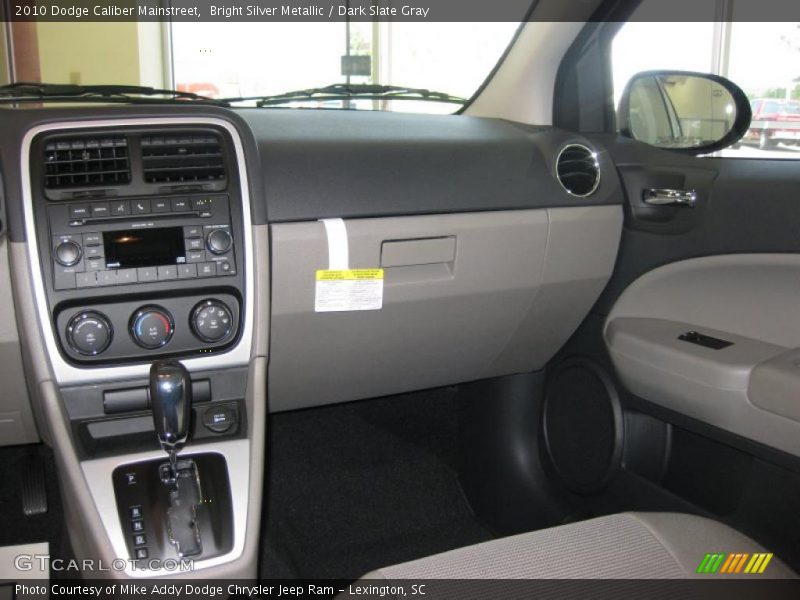 Bright Silver Metallic / Dark Slate Gray 2010 Dodge Caliber Mainstreet