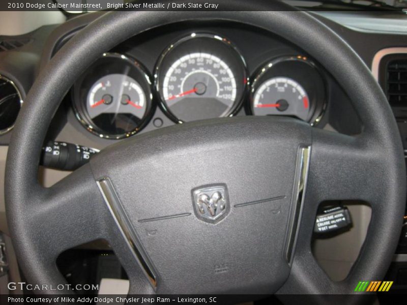 Bright Silver Metallic / Dark Slate Gray 2010 Dodge Caliber Mainstreet