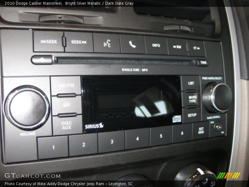 Bright Silver Metallic / Dark Slate Gray 2010 Dodge Caliber Mainstreet