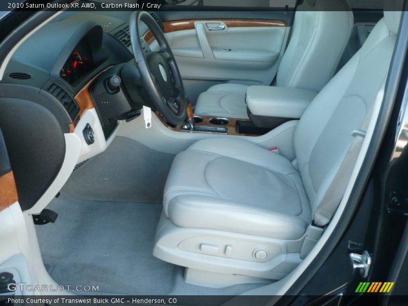 2010 Outlook XR AWD Gray Interior