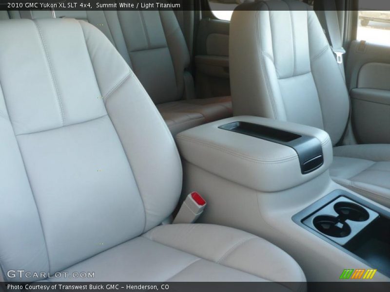  2010 Yukon XL SLT 4x4 Light Titanium Interior