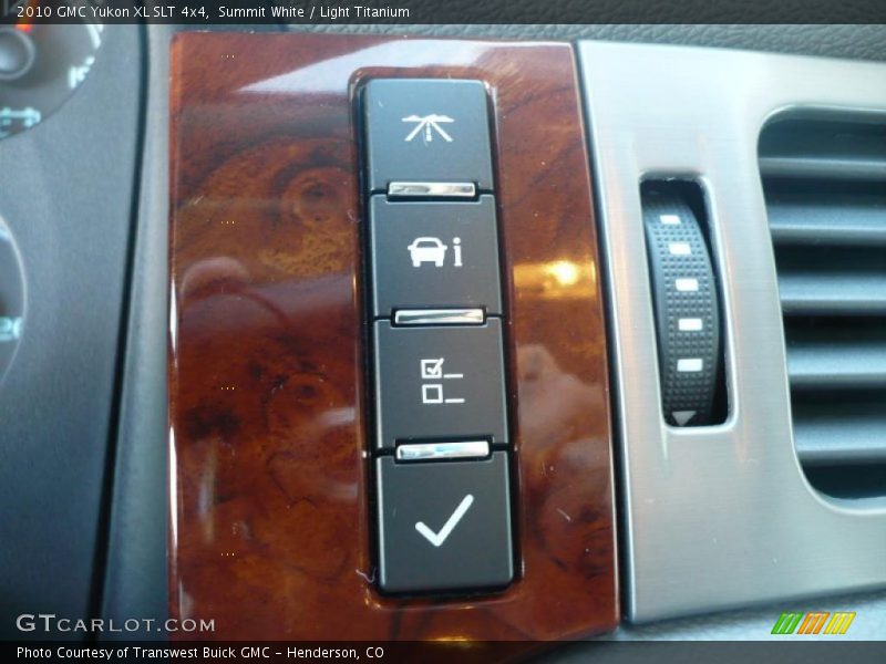 Controls of 2010 Yukon XL SLT 4x4