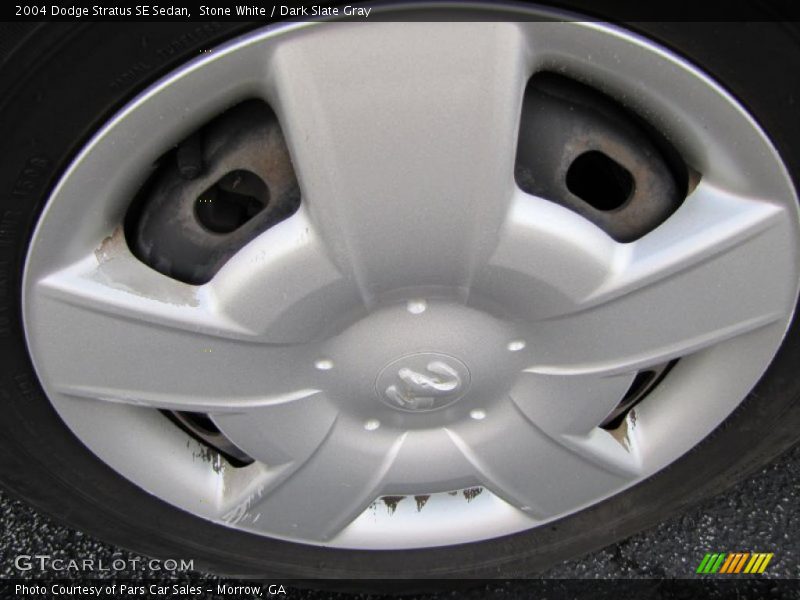  2004 Stratus SE Sedan Wheel