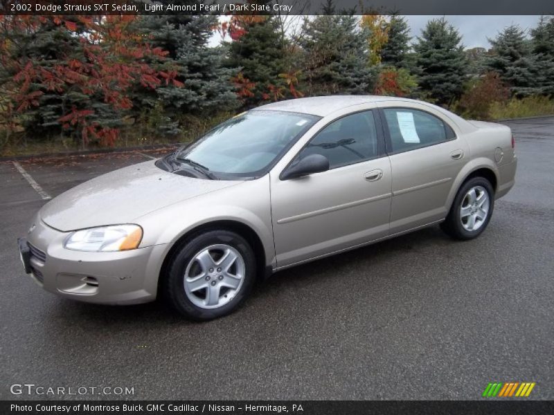 Front 3/4 View of 2002 Stratus SXT Sedan