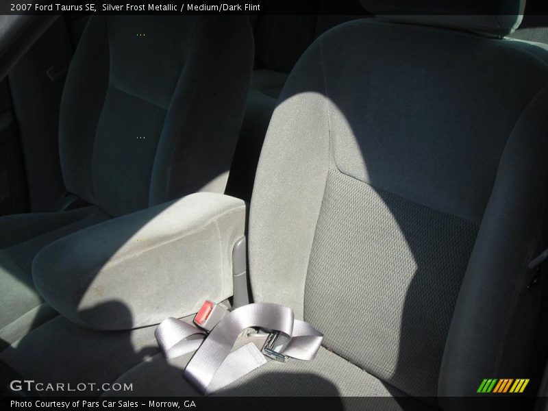 Silver Frost Metallic / Medium/Dark Flint 2007 Ford Taurus SE