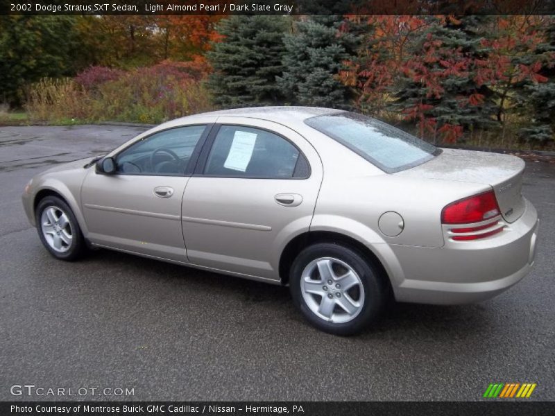 Light Almond Pearl / Dark Slate Gray 2002 Dodge Stratus SXT Sedan