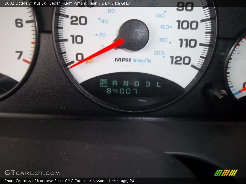 Light Almond Pearl / Dark Slate Gray 2002 Dodge Stratus SXT Sedan