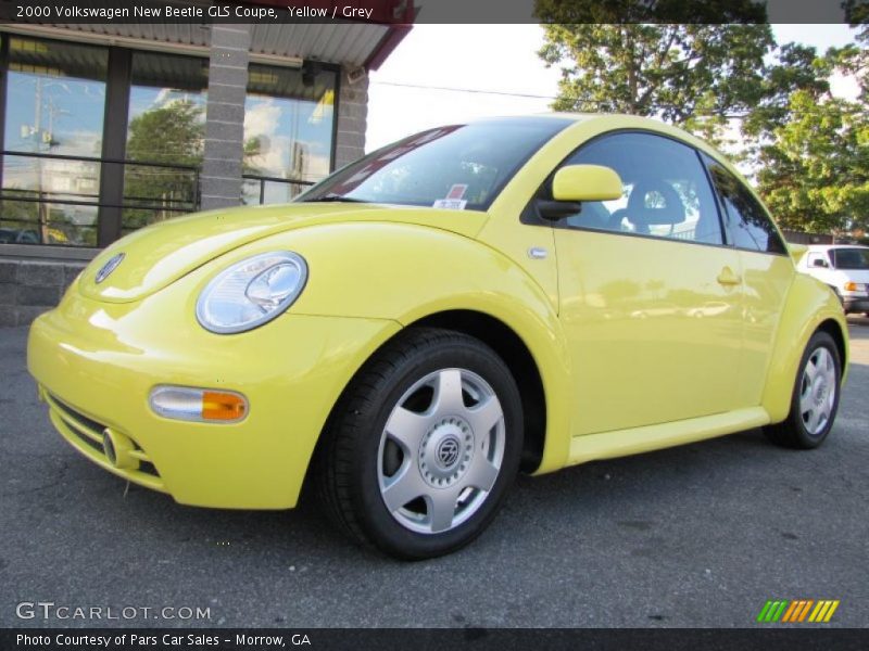 Yellow / Grey 2000 Volkswagen New Beetle GLS Coupe