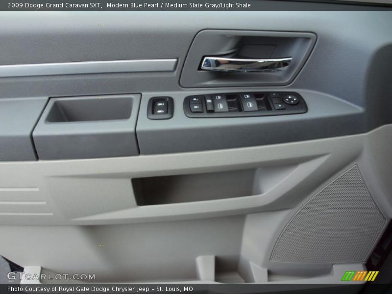 Modern Blue Pearl / Medium Slate Gray/Light Shale 2009 Dodge Grand Caravan SXT
