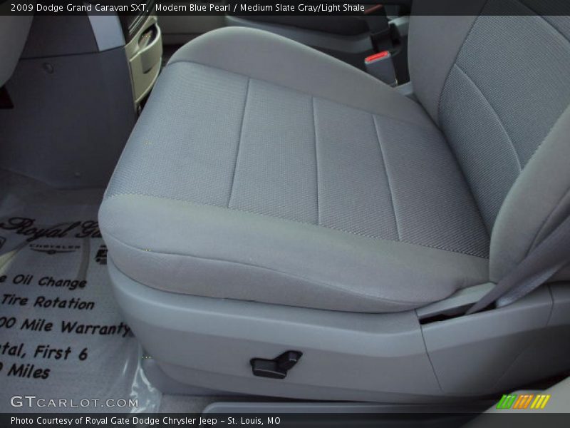Modern Blue Pearl / Medium Slate Gray/Light Shale 2009 Dodge Grand Caravan SXT