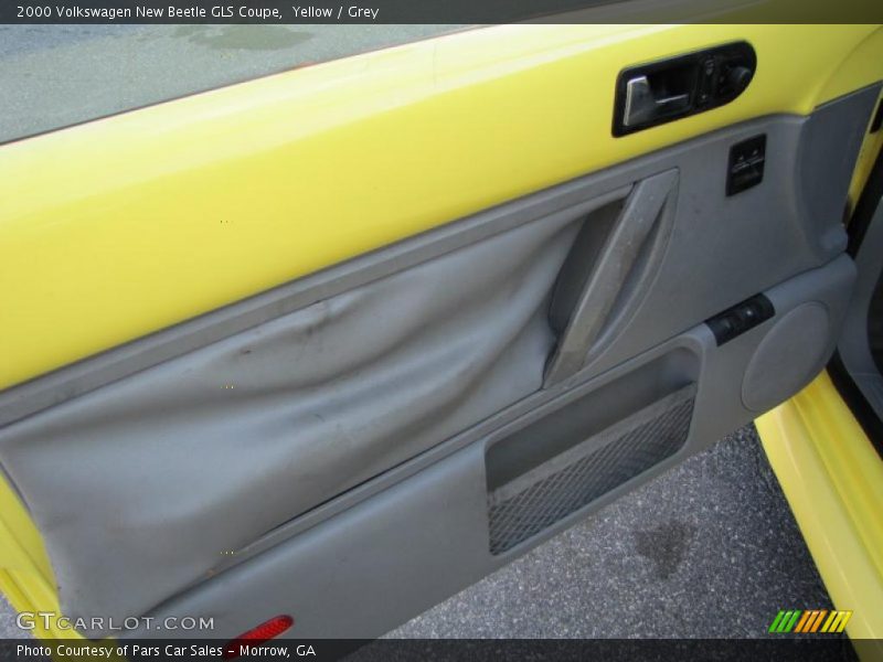 Yellow / Grey 2000 Volkswagen New Beetle GLS Coupe