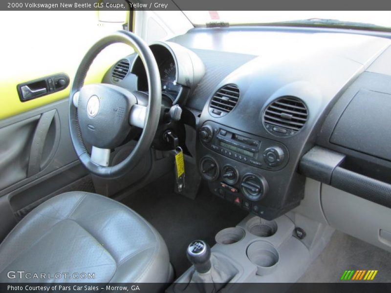 Yellow / Grey 2000 Volkswagen New Beetle GLS Coupe