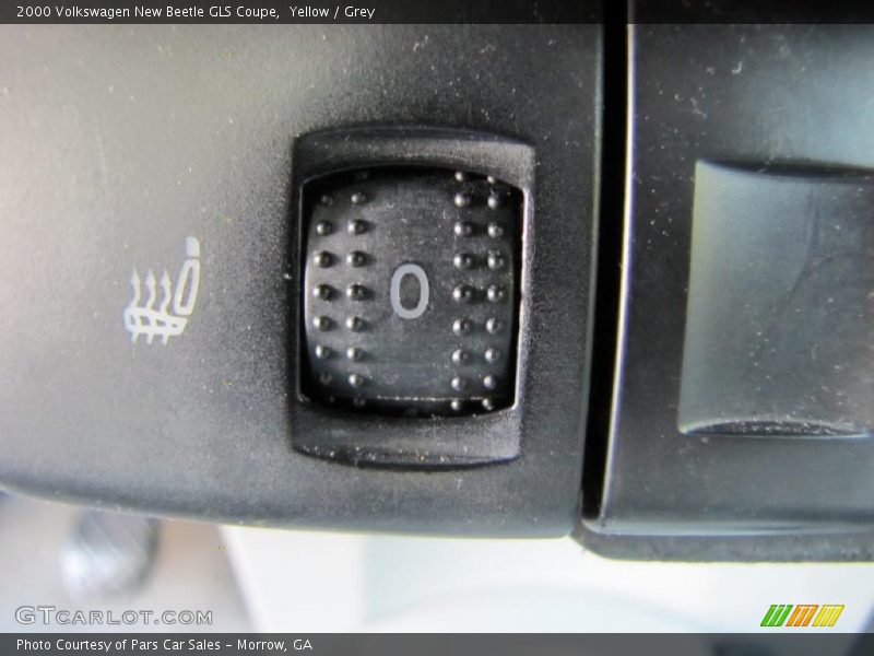 Yellow / Grey 2000 Volkswagen New Beetle GLS Coupe