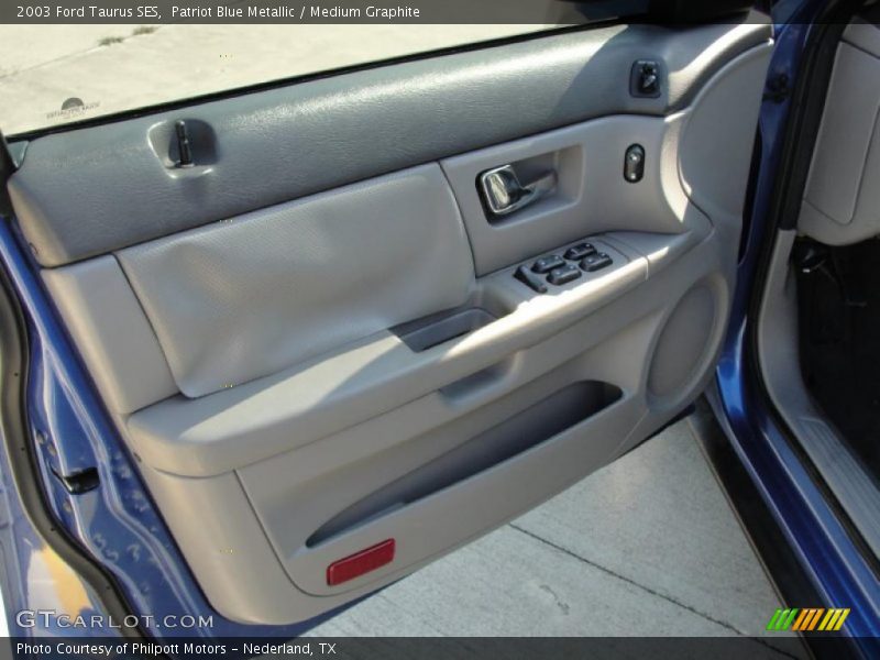 Patriot Blue Metallic / Medium Graphite 2003 Ford Taurus SES