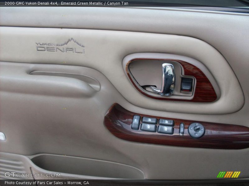  2000 Yukon Denali 4x4 Canyon Tan Interior