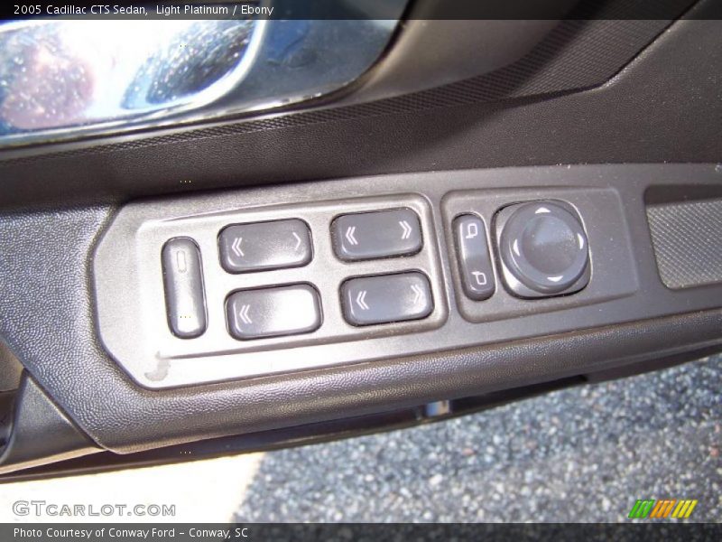 Light Platinum / Ebony 2005 Cadillac CTS Sedan