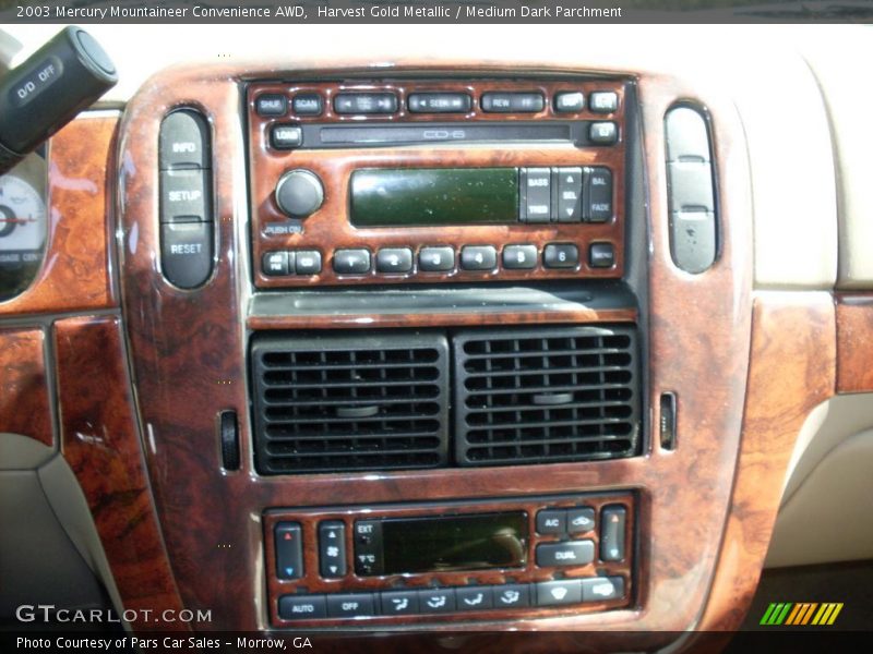 Harvest Gold Metallic / Medium Dark Parchment 2003 Mercury Mountaineer Convenience AWD