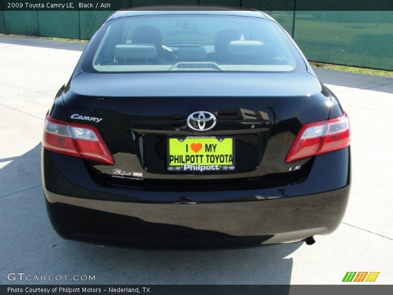 Black / Ash 2009 Toyota Camry LE