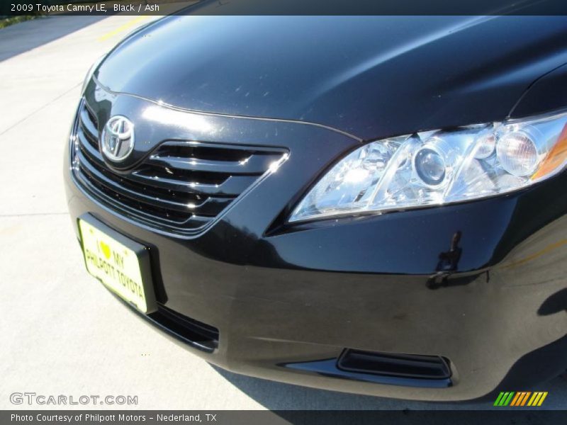 Black / Ash 2009 Toyota Camry LE