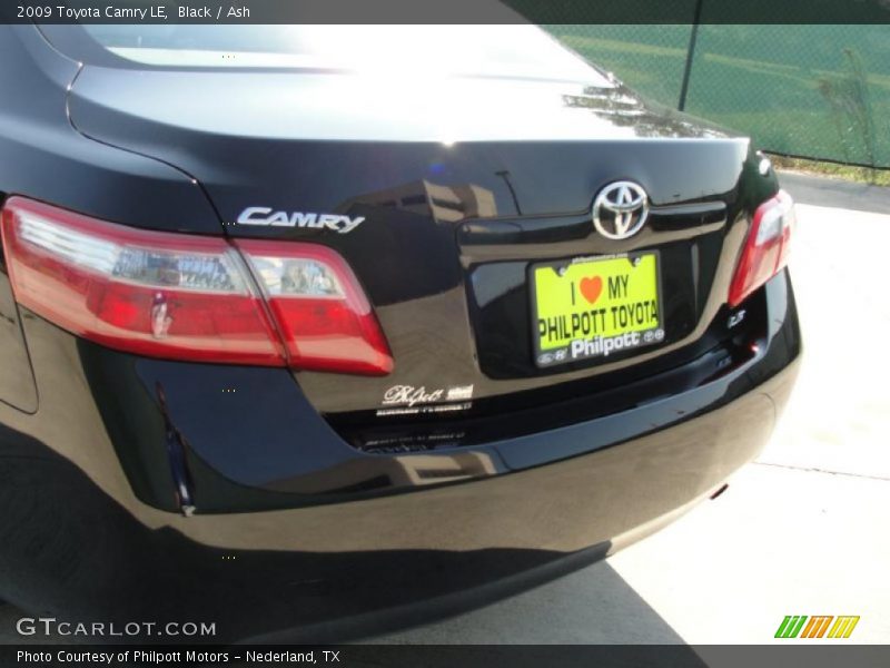 Black / Ash 2009 Toyota Camry LE