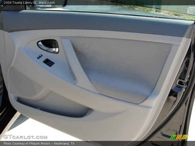 Black / Ash 2009 Toyota Camry LE