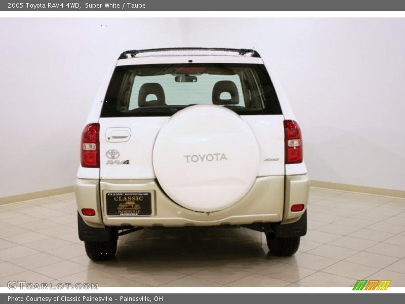 Super White / Taupe 2005 Toyota RAV4 4WD