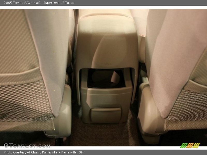 Super White / Taupe 2005 Toyota RAV4 4WD